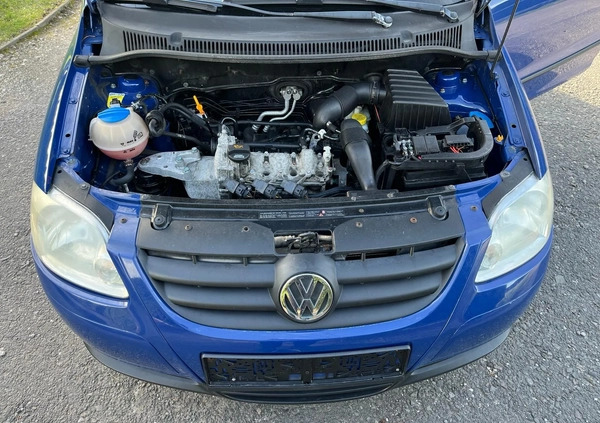 Volkswagen Fox cena 6900 przebieg: 158000, rok produkcji 2006 z Chojnice małe 106